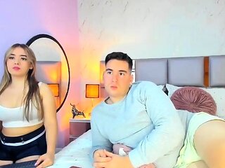 Hot amateur webcam teen masturbates for their fans