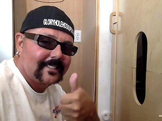 Young Cock Gloryhole Suck Off
