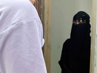 Fuck sexy begger Desi aunty juicy pussy when no one at home