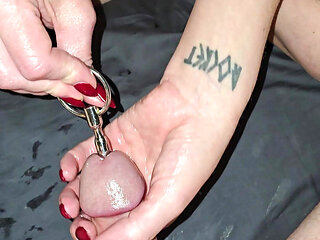 Amateur milf tests out different penis plugs on big cut cock