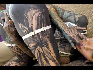 Petite tattooed girl Anuskatzz gets anal