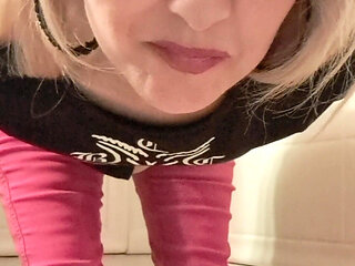 Watch as My Piss Floods My Red Jeans Making a Wet Mess of Them and Me!