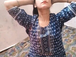 Step Daughter Ko Kapda Utaar Kar Desi Style Me Choda