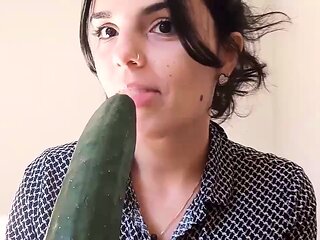 Amateur brunette chick toying her ass and pussy on webcam