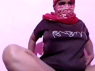 Bur se khoon gir raha hai