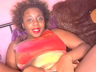 Heres a Pretty Pussy for You to Eat, Lick,slurp,suck
