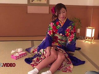 JAV star Ayumi Shinoda dons a kimono and gives a seductive webcam blowjob