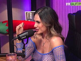 I Know How Pompoarism. I Can Make My Bootie Wink