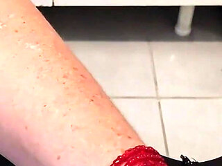 Mame De Empregada, Fudendo a Cabea Do Cabaco