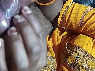 Desi Bhabhi Gave a Handjob and Then Got Her Ass Fucked