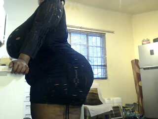 Black Mature SSBBW Moaning From Intense Vibrator Play