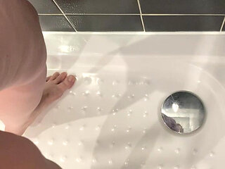 Pee in Shower