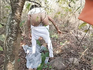 Hot Indian College Girl Gets Hardcore Face Fuck From Teacher After Class - Outdoor Sex