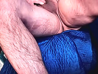Prostituto heterosexual es humillado por tener pito chico de puto gay marica y se deja grabar en video por unos cuantos pesos