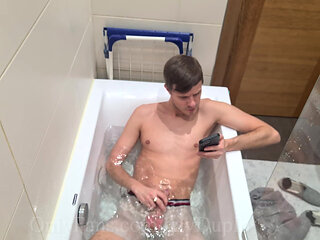 Twink Underwater Cum in Sexy Boxers and Several Cameras