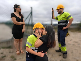 FROM WORK to TEMPTATION: Worker and Stranger LET THEMSELVES BE CARRIED AWAY IN PUBLIC