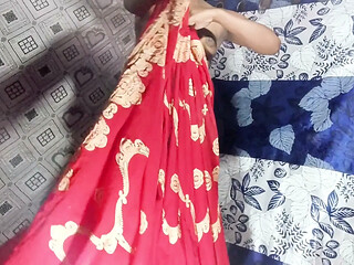 Viral sexy video from Bangladesh: Younger stepsister's friend doesn't know how to wear a saree