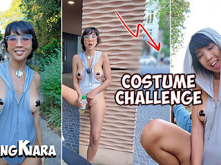 Exhibitionist Japanese Girl Flashes and Masturbates in Public