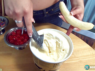The ultimate banana split