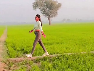 Girlfriend ko Oyo me new year ka party dene ke bahane pel diya