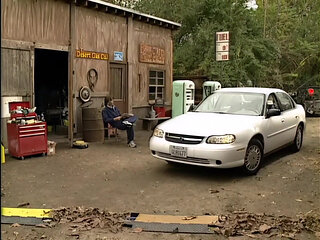 Yvonne Paradise: the Mechanic Makes Me Feel It All Inside