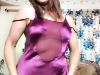 Dancing Arab Shemale