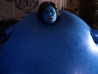 Amateur hottie solo masturbation