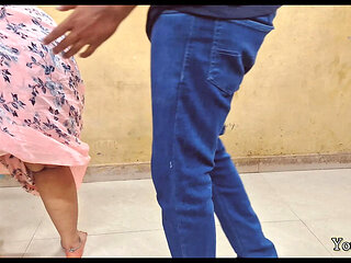 Indian Bhabhi Suman Hot House Cleaning in Saree - Desi MILF Blowjob and Cumshot POV