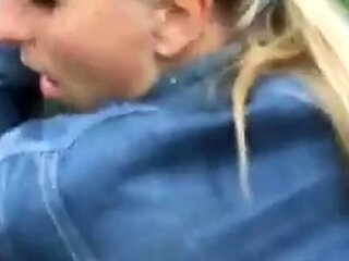 Deutsche Blonde Amateur-Milf im Freien Gefickt