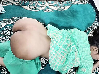Hot Muslim Mausi Fucked Hard in Eid Night - Desi Homemade Rough Sex