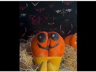 Teen Gets Double Creampie In Pumpkin Patch!