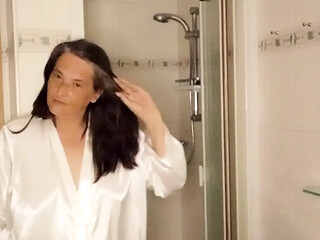 Fat German MILF gives steamy shower