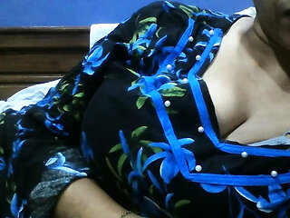 indian tamil mallu aunty infrontof webcam