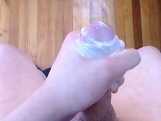 Cum brillante y cremoso