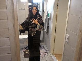Arab Cuckold Wife Gets Sweaty BBC in Sauna Right in Front of Her Man