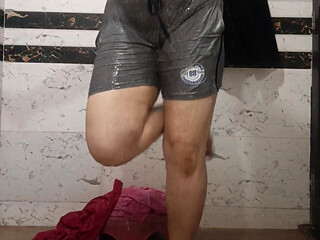 Priya bhabi bathing hot exercise