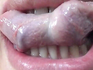 My Stepsister Does Tongue Fetish and Plays with Her Mouth and Then Shows Her Teeth