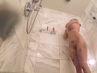 Trying to Get a Rubber Duckie up My Ass