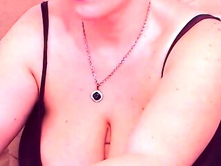Big boob brunette masturbates on webcam