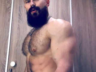 I'm All Sweaty and Muscles Are so Pumped