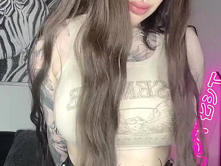 Do You Like It When I Show You My Whole Body, Sweet Boy?