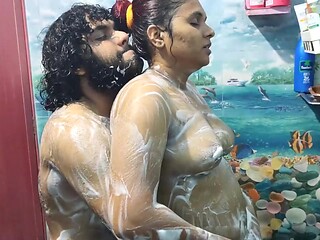 Tub romance with mitt-job ans dick caress on butt