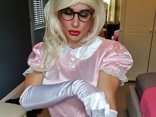 Feeling very pretty in pink. Do i make a good looking sissy?
