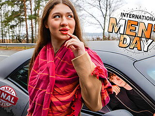 Shy Miss Sunset repays ride with sloppy car blowjob at ClubSweethearts