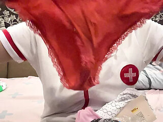 I Show My Underwear!