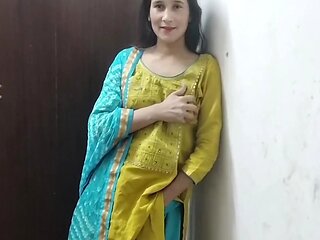 Cute Ka Uniform Utaar Kar Bathroom Me Pakad Ke Pel Diya