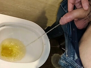 DESPERATE THE CRAZIEST PEE FETISH GOLDEN SHOWER CREAMPIE PARTY