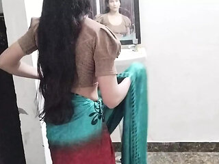 Bhabhi ko paise dekar jabar dasti doodh daba kar pela