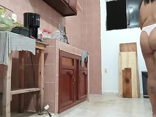 Stepmommy Bbw In The Kitchen Shows Tits And Thong