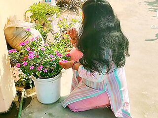 Desi bhabhi fuking Hindi audio